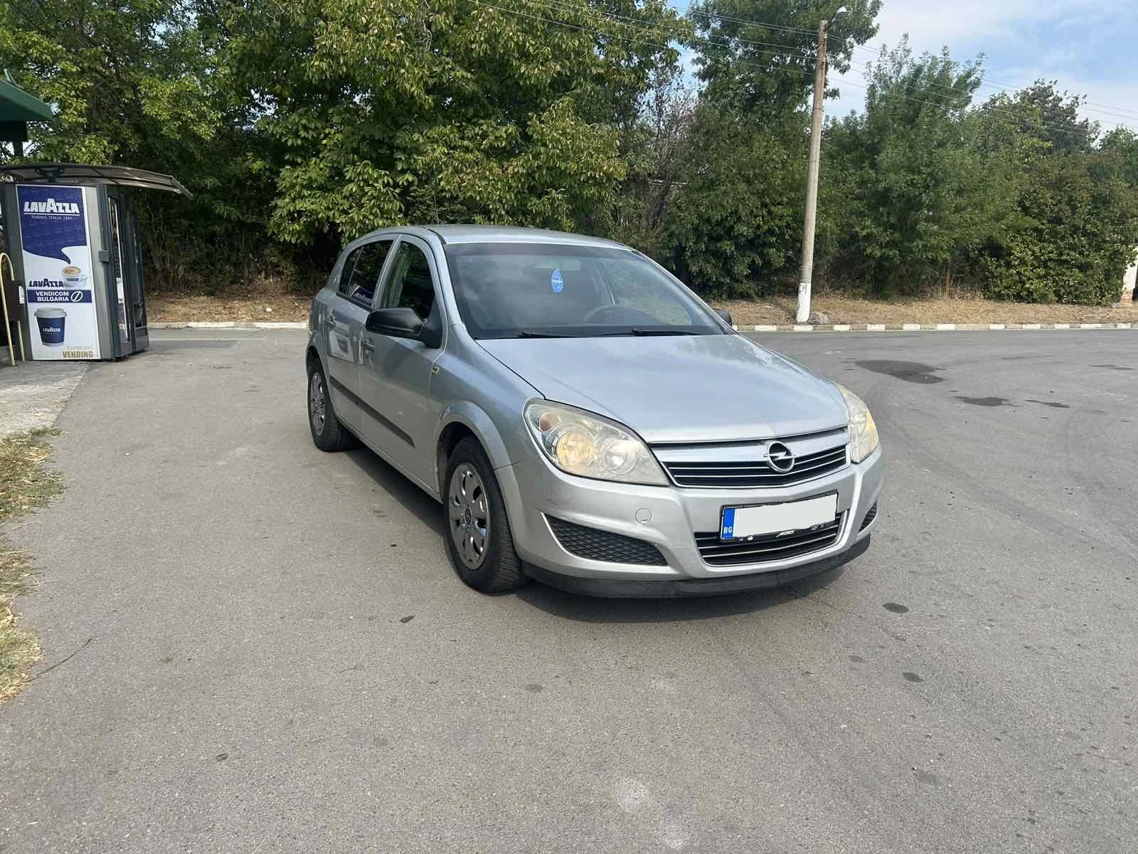 Opel Astra 1.4, снимка 3 - Автомобили и джипове - 56131701