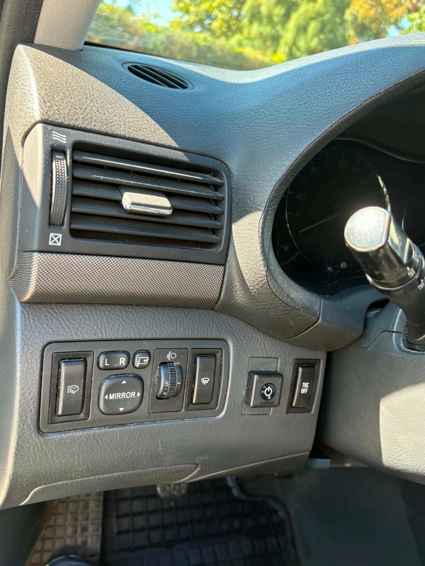 Toyota Avensis, снимка 11 - Автомобили и джипове - 56338460