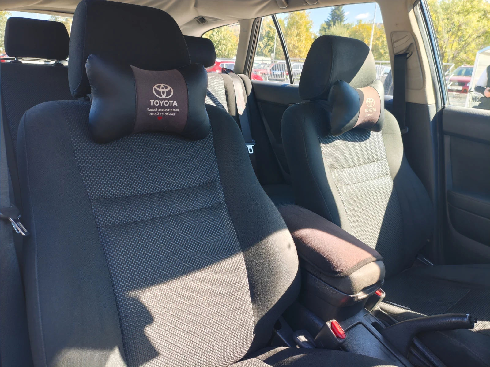 Toyota Avensis, снимка 8 - Автомобили и джипове - 56338460
