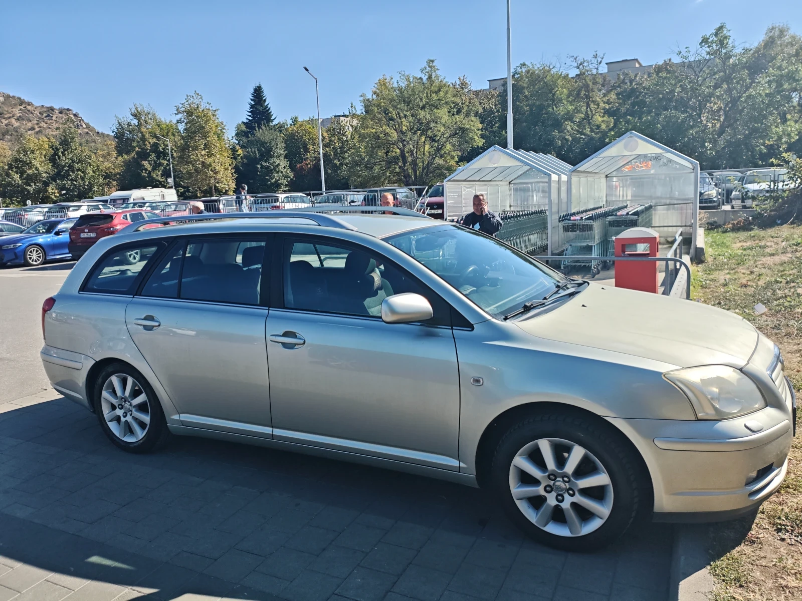 Toyota Avensis, снимка 3 - Автомобили и джипове - 56338460