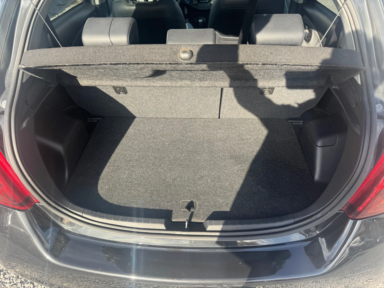 Toyota Yaris ��������* ����* ������* NAVI* 1.5HYBRID 101hp* LED | Mobile.bg � ����������� 8