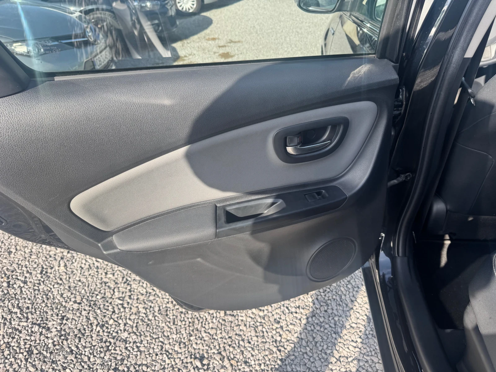 Toyota Yaris ��������* ����* ������* NAVI* 1.5HYBRID 101hp* LED | Mobile.bg � ����������� 6