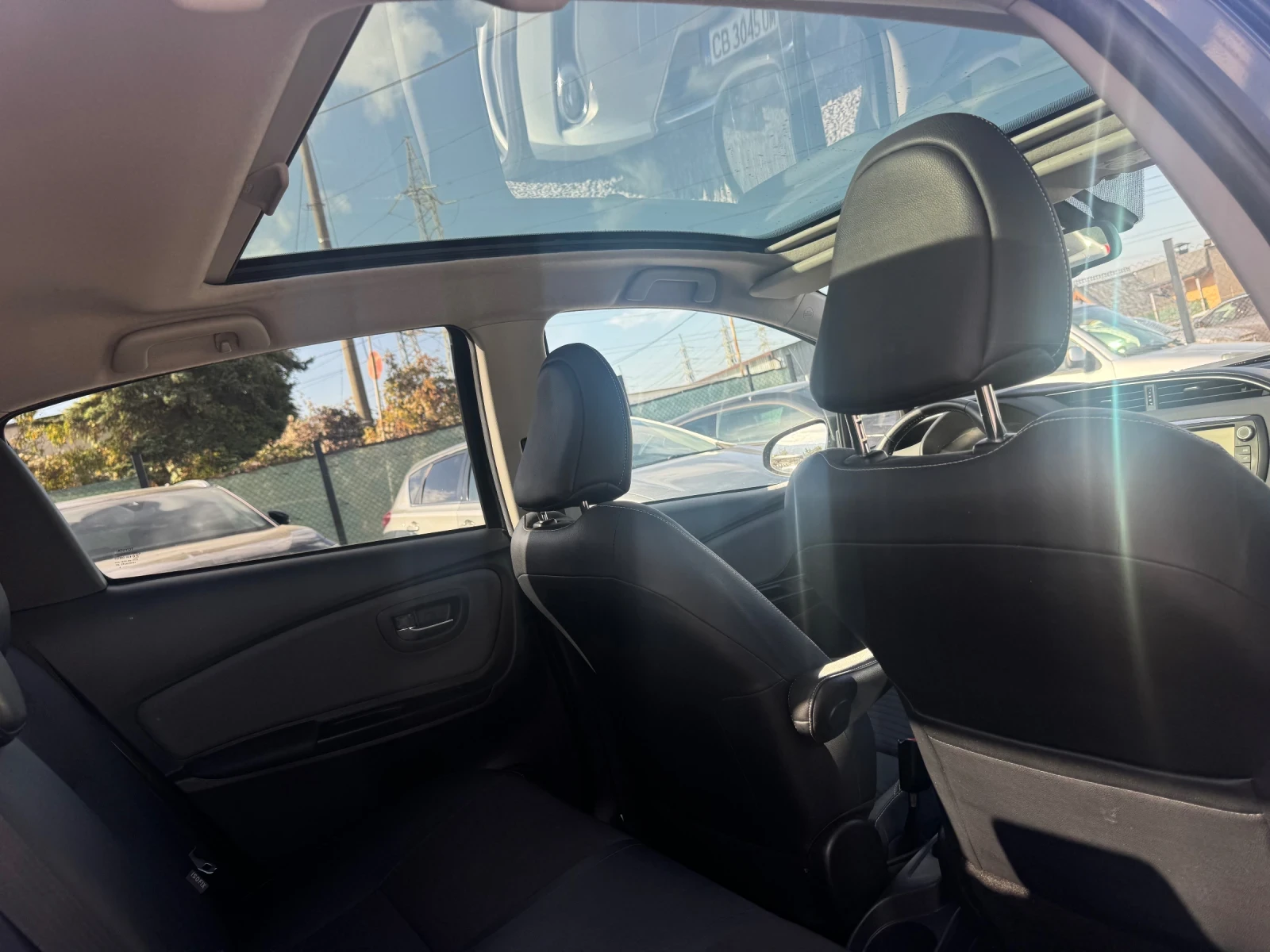 Toyota Yaris ��������* ����* ������* NAVI* 1.5HYBRID 101hp* LED | Mobile.bg � ����������� 11