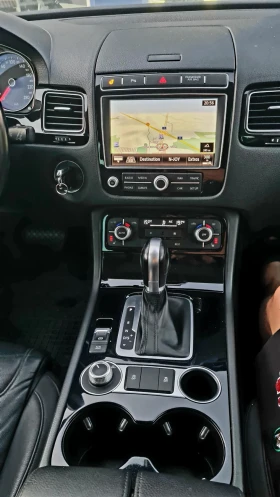 VW Touareg 3.0D 268hp | Mobile.bg    10