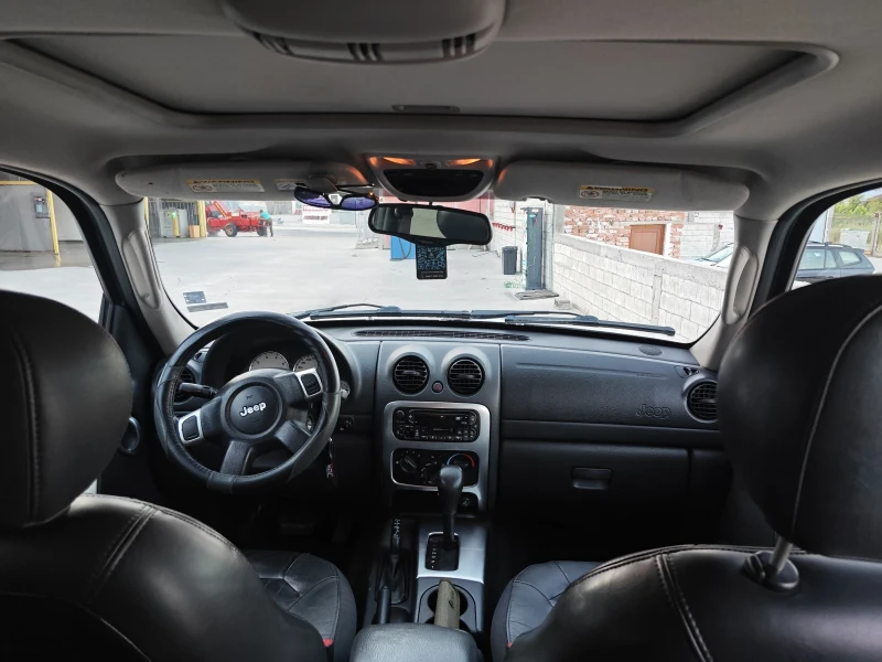 Jeep Cherokee Liberty* KJ* 3.7l* ШИБИДАХ* , снимка 7 - Автомобили и джипове - 52250026