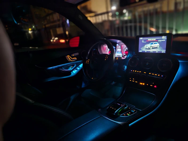 Mercedes-Benz GLC 43 AMG, снимка 16 - Автомобили и джипове - 52750483