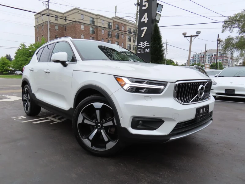 Volvo XC40 T5 Inscription* AWD* , снимка 4 - Автомобили и джипове - 52837975