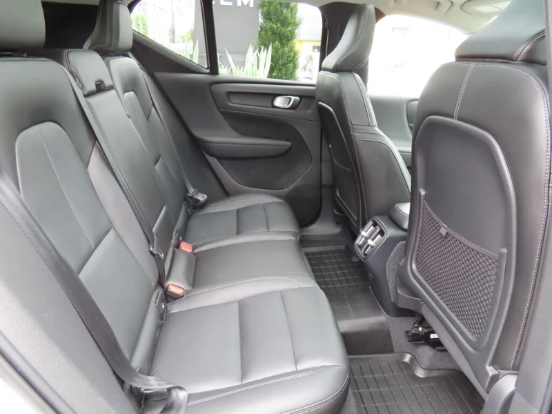Volvo XC40 T5 Inscription* AWD* , снимка 10 - Автомобили и джипове - 52837975