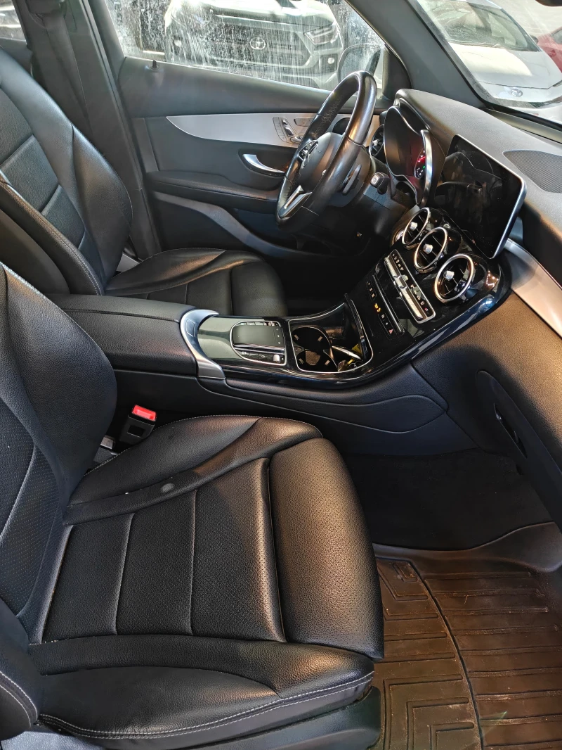 Mercedes-Benz GLC 300 4matic, снимка 6 - Автомобили и джипове - 52932588