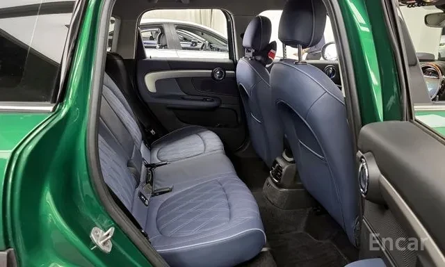 Mini Countryman Countryman S* 4x4* Pano* HeadUp* Memory* ������� | Mobile.bg � ����������� 10