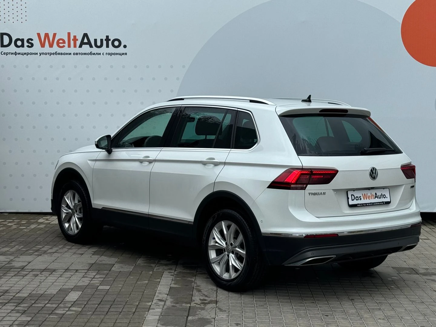 VW Tiguan Highline 2.0TDI 4MOTION BMT - изображение 4