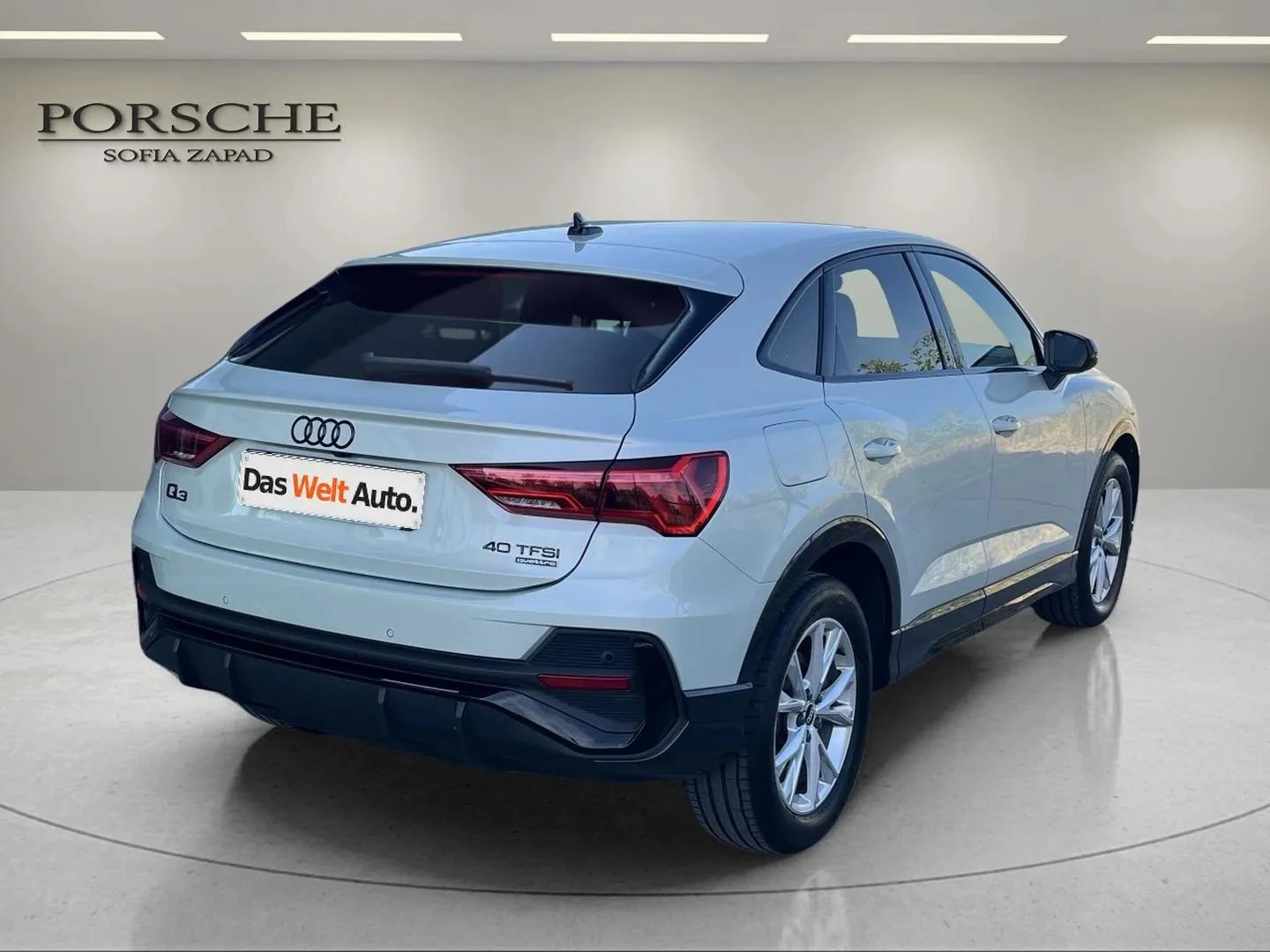 Audi Q3 S line 40 TFSI quattro - изображение 3