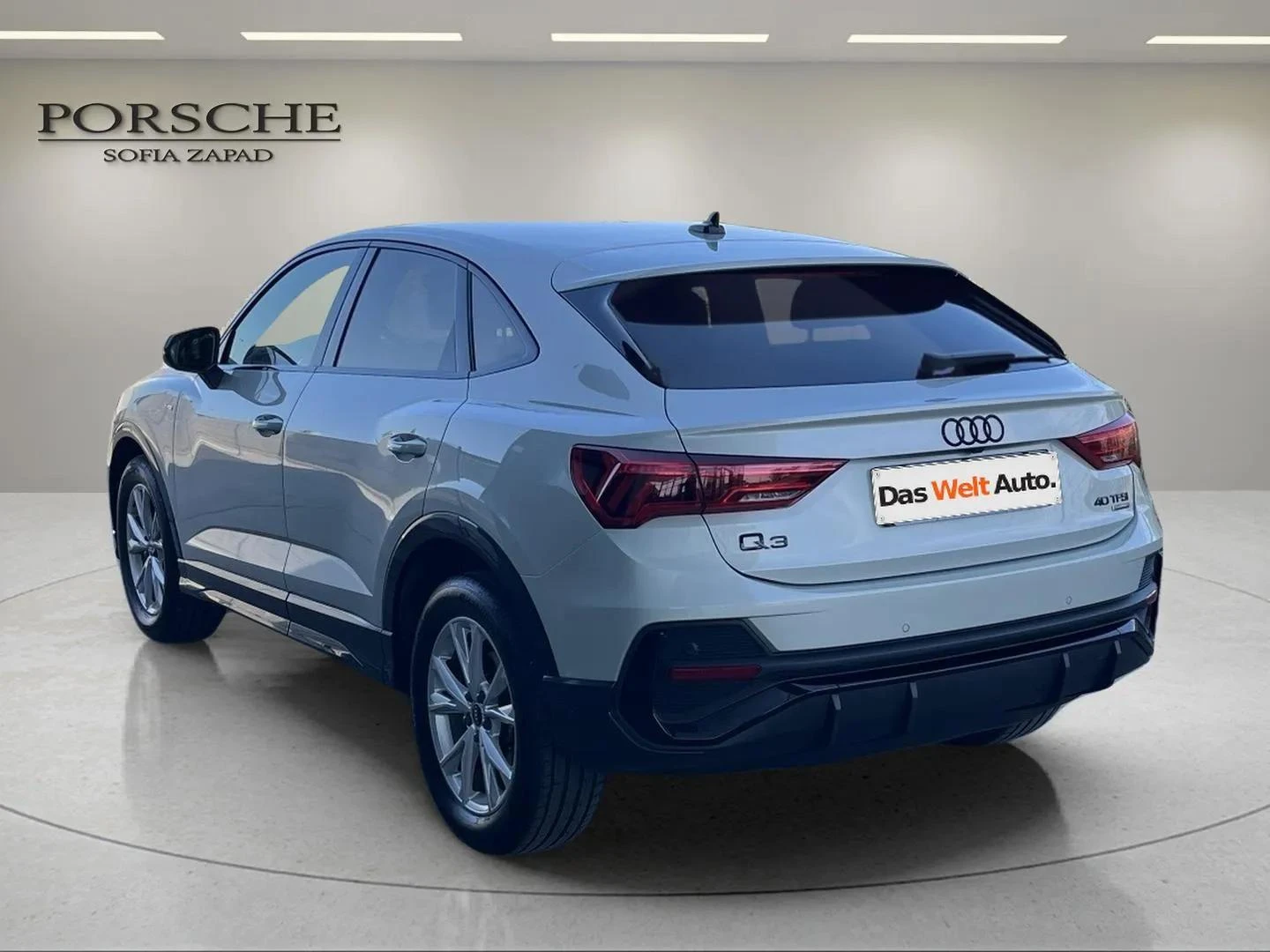 Audi Q3 S line 40 TFSI quattro - изображение 4