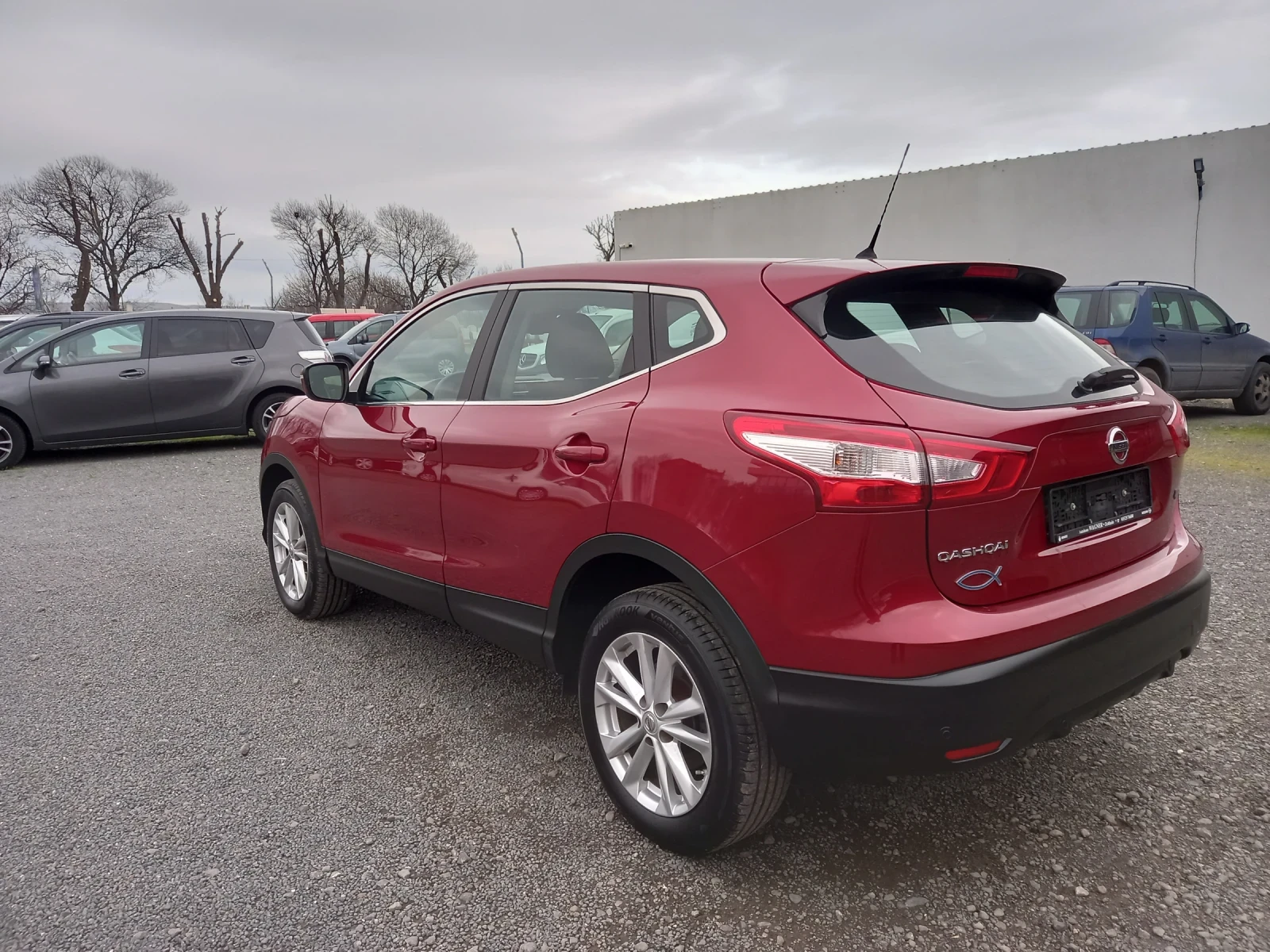 Nissan Qashqai 1.2DIG-T AUTOMATIC - изображение 6