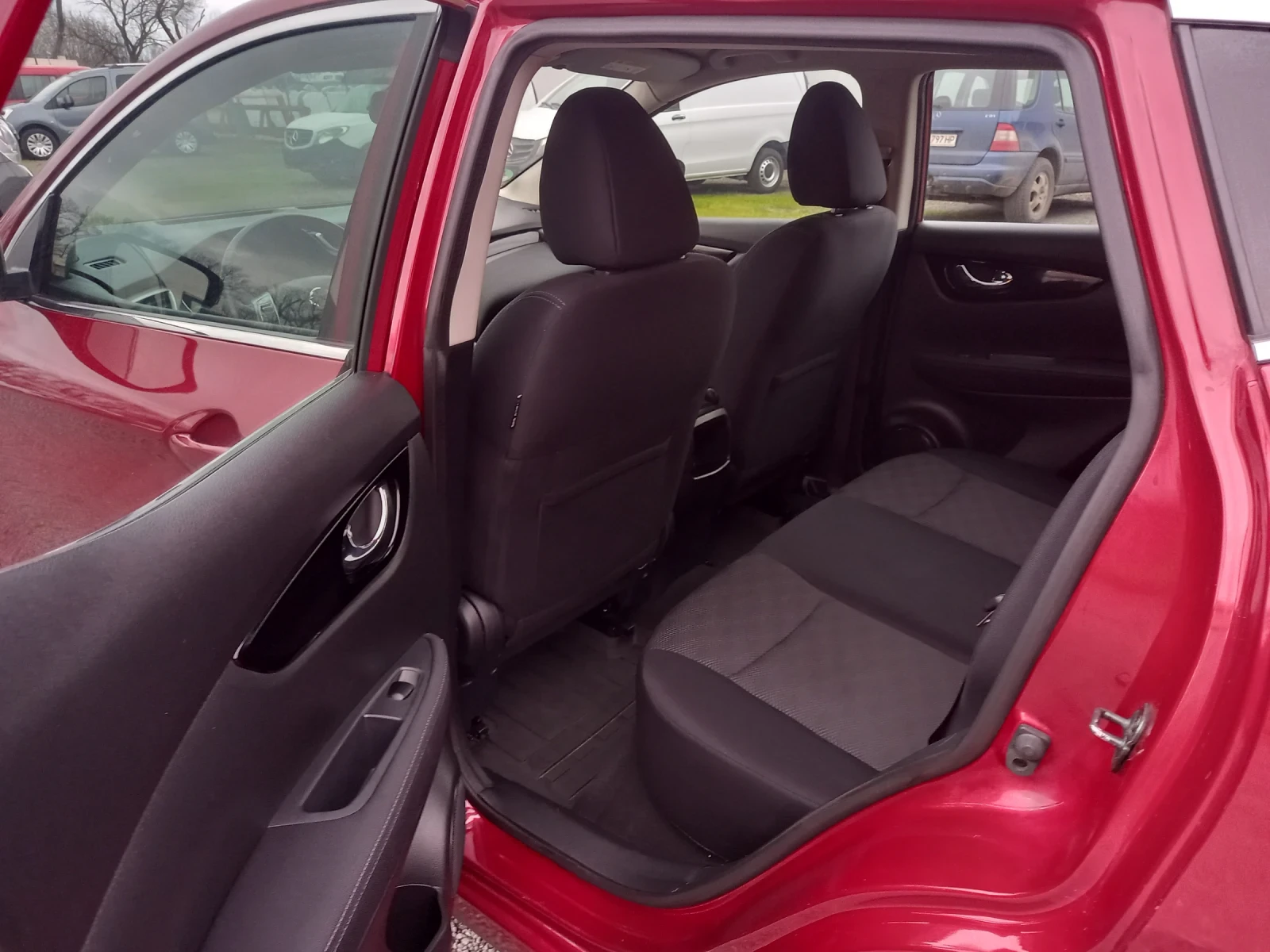 Nissan Qashqai 1.2DIG-T AUTOMATIC | Mobile.bg � ����������� 12