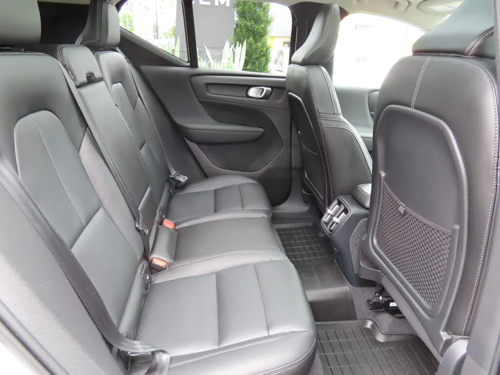 Volvo XC40 T5 Inscription* AWD*  - изображение 10