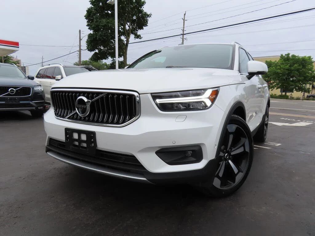 Volvo XC40 T5 Inscription* AWD*  - изображение 2