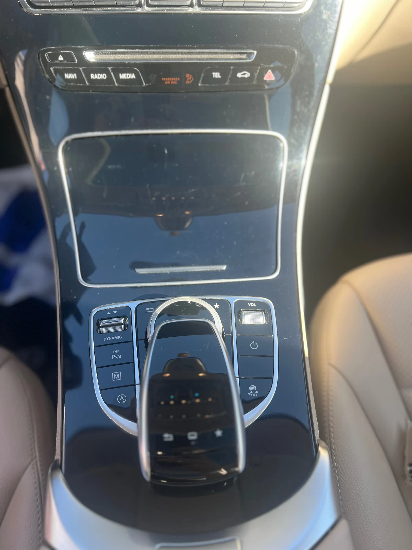 Mercedes-Benz GLC 250 * * Luxury Premium* * 9G* * F1* * CAM* * Ambient, снимка 14 - Автомобили и джипове - 54719843