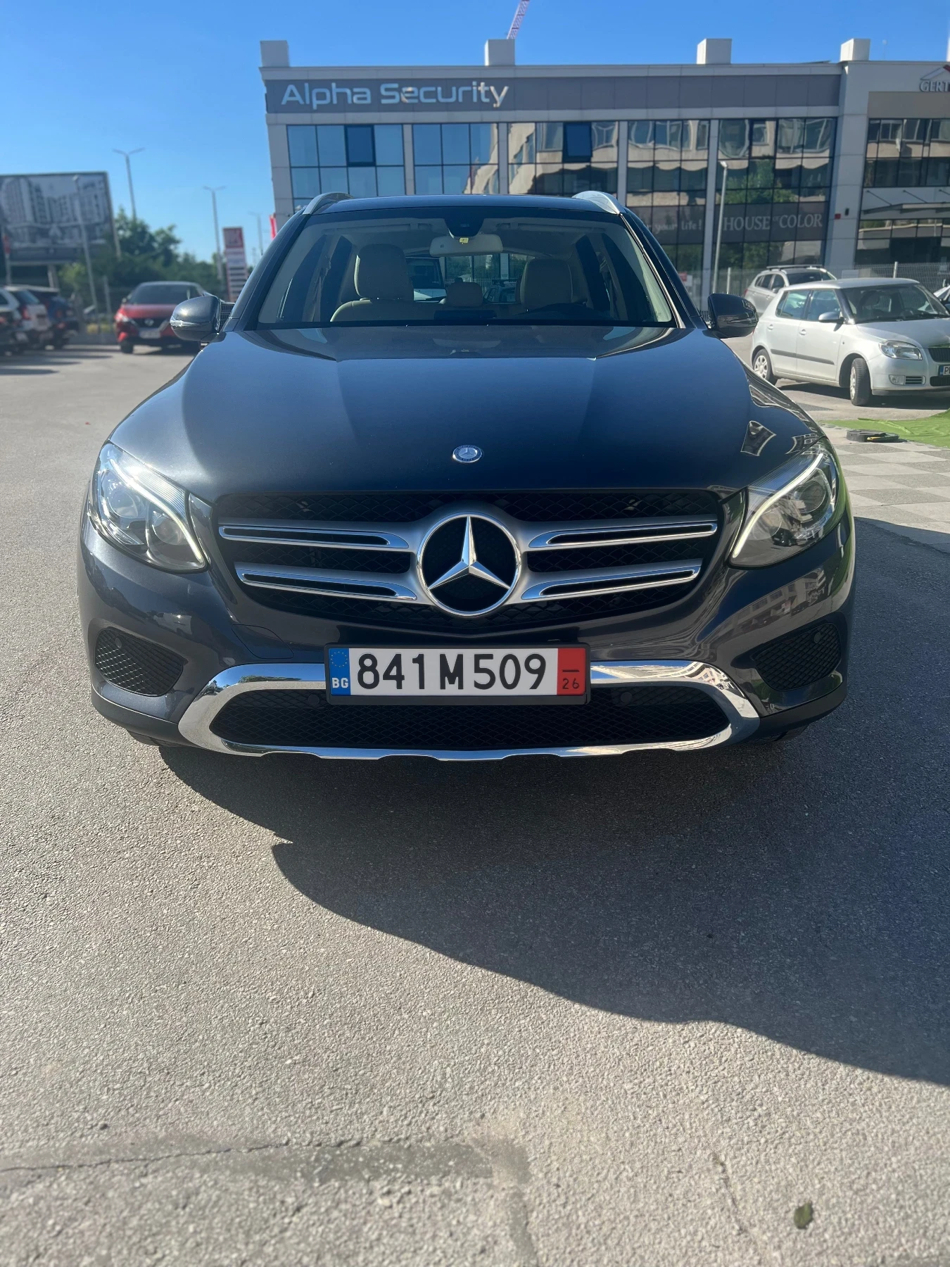 Mercedes-Benz GLC 250 * * Luxury Premium* * 9G* * F1* * CAM* * Ambient