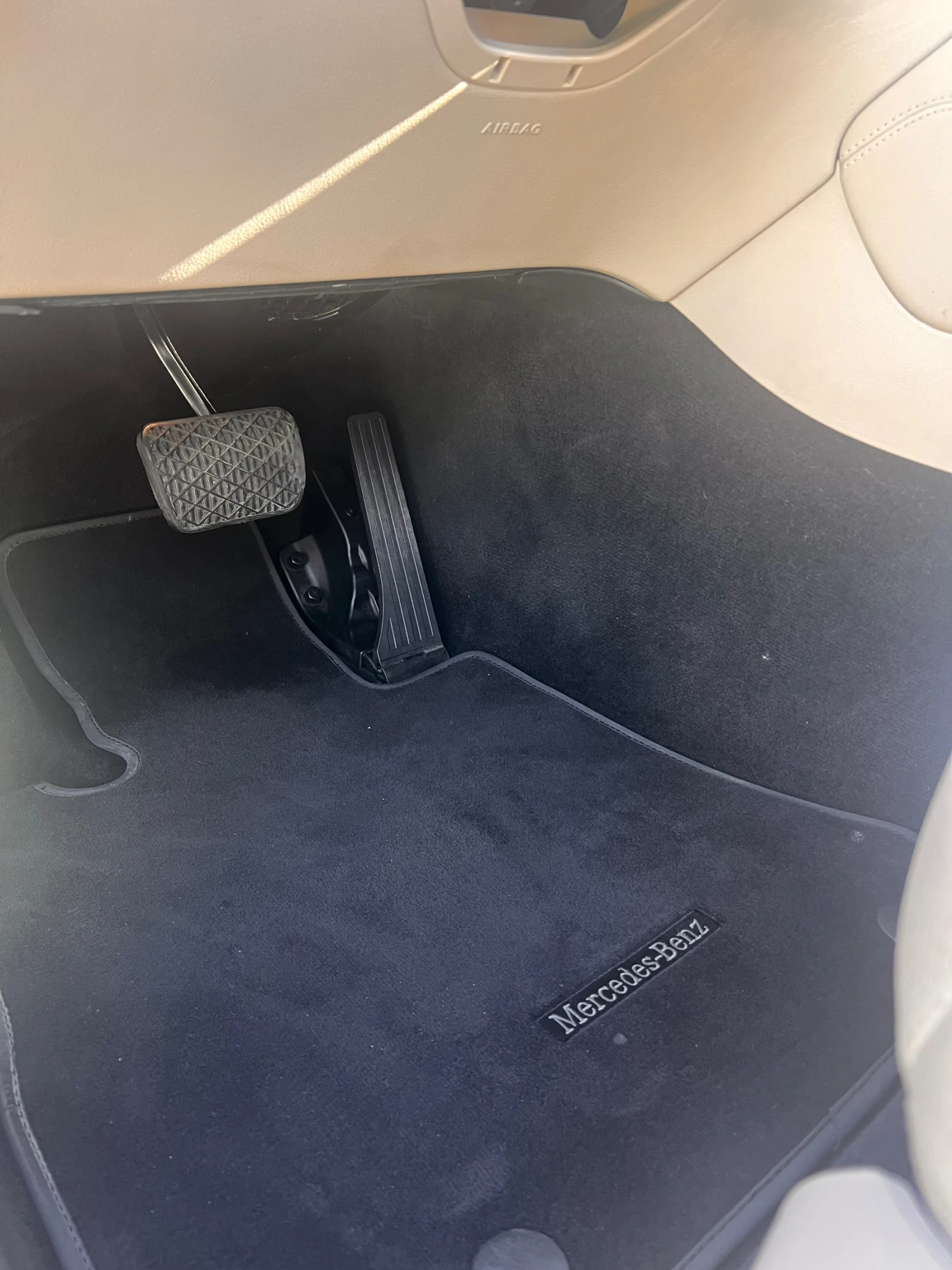 Mercedes-Benz GLC 250 * * Luxury Premium* * 9G* * F1* * CAM* * Ambient, снимка 13 - Автомобили и джипове - 54719843