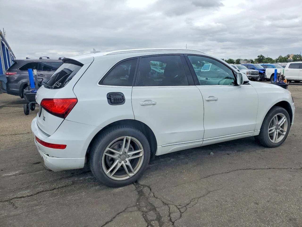 Audi Q5 2.0l Premium Plus, снимка 3 - Автомобили и джипове - 54743416