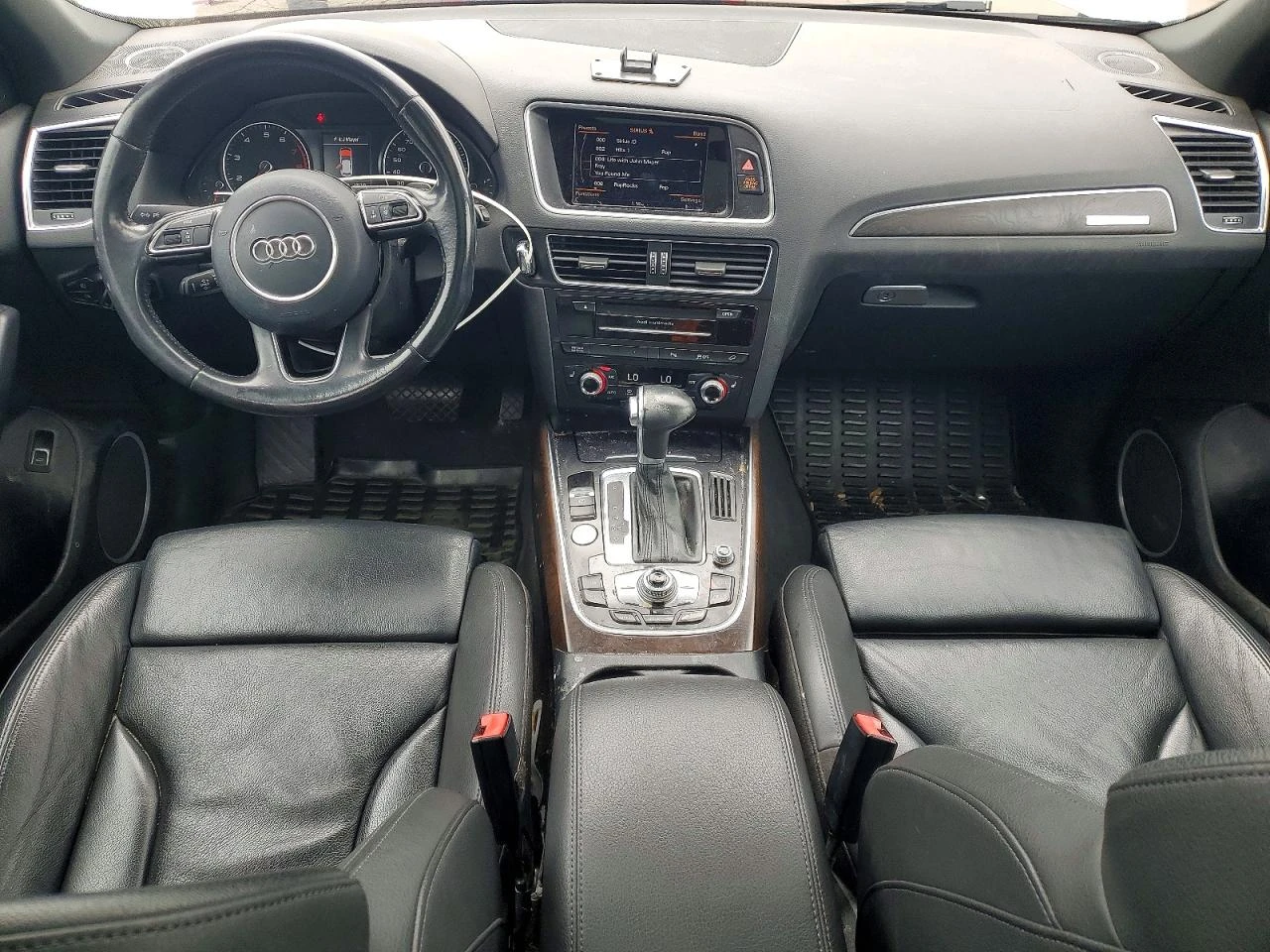 Audi Q5 2.0l Premium Plus, снимка 8 - Автомобили и джипове - 54743416
