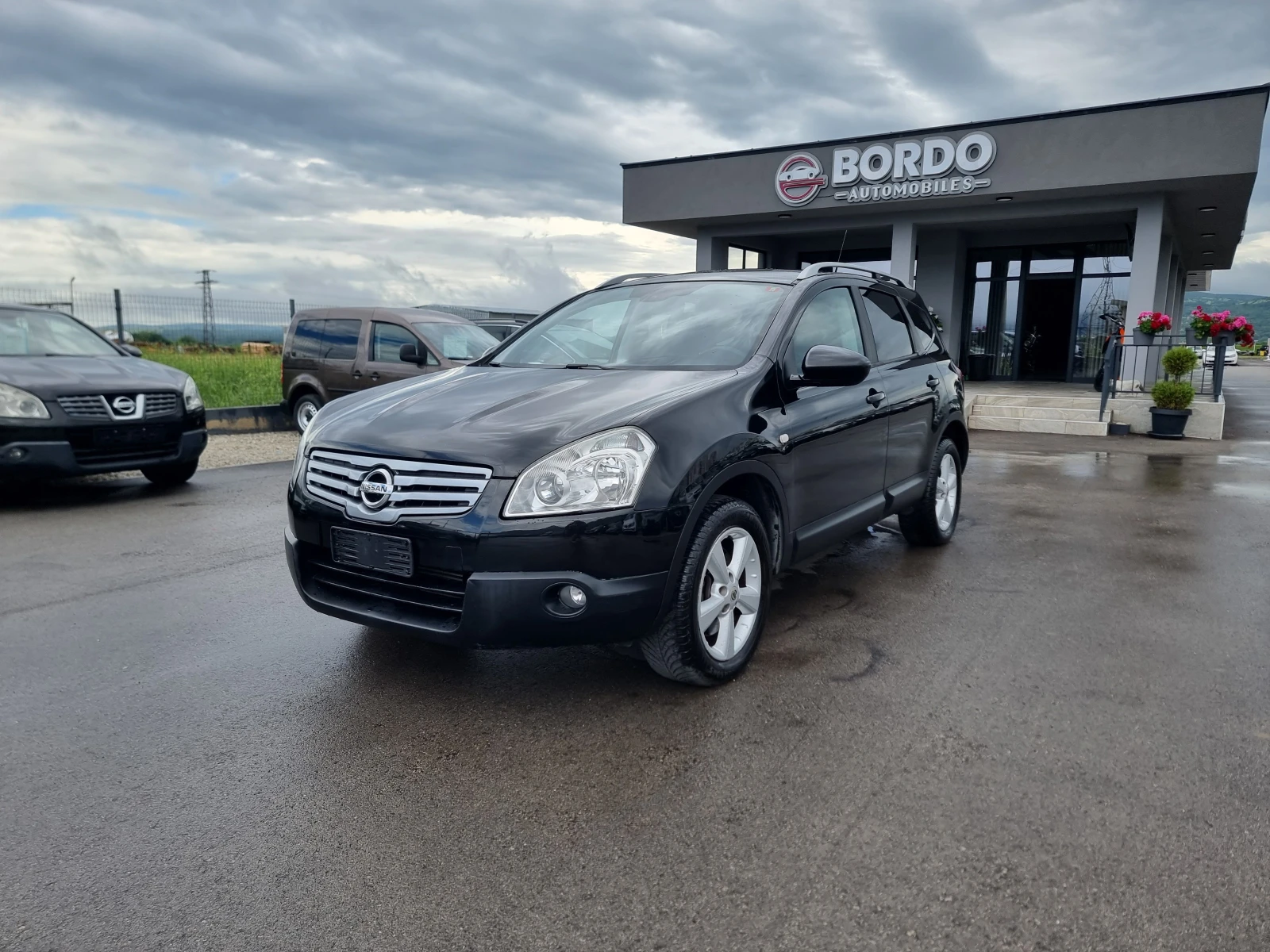 Nissan Qashqai 2.0DCI 4X4, снимка 3 - Автомобили и джипове - 54759819