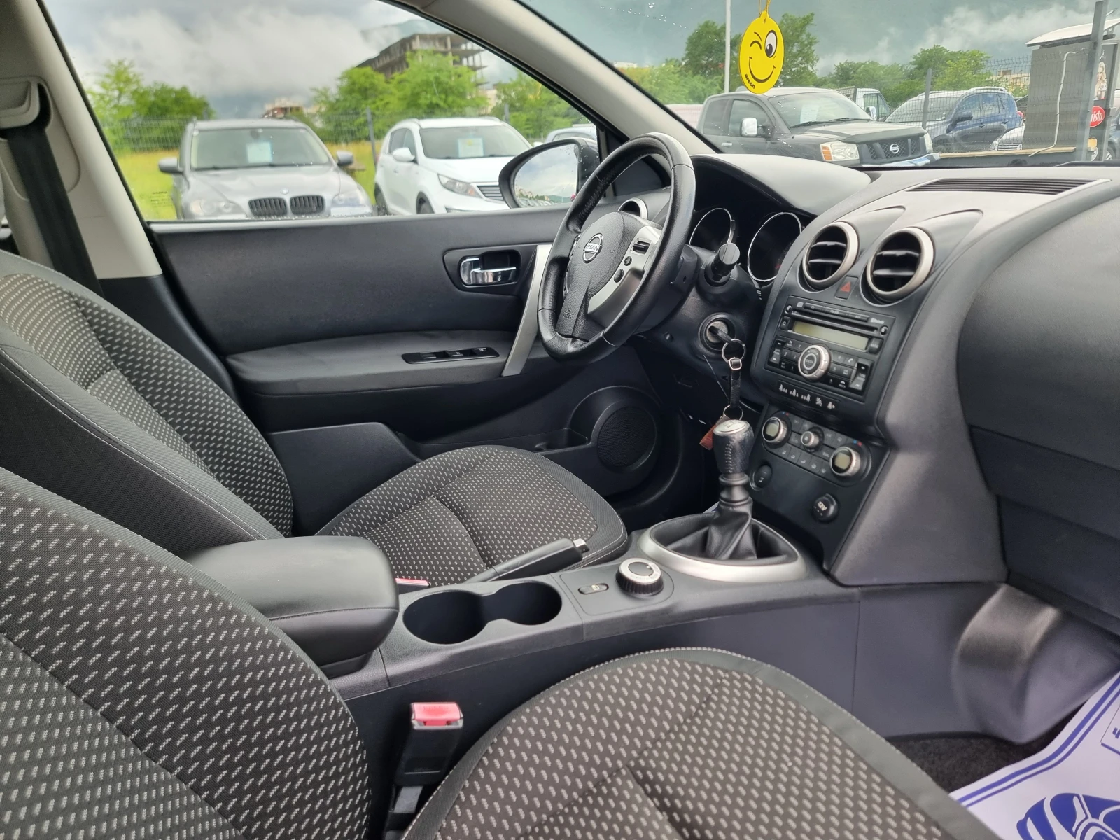 Nissan Qashqai 2.0DCI 4X4, снимка 16 - Автомобили и джипове - 54759819