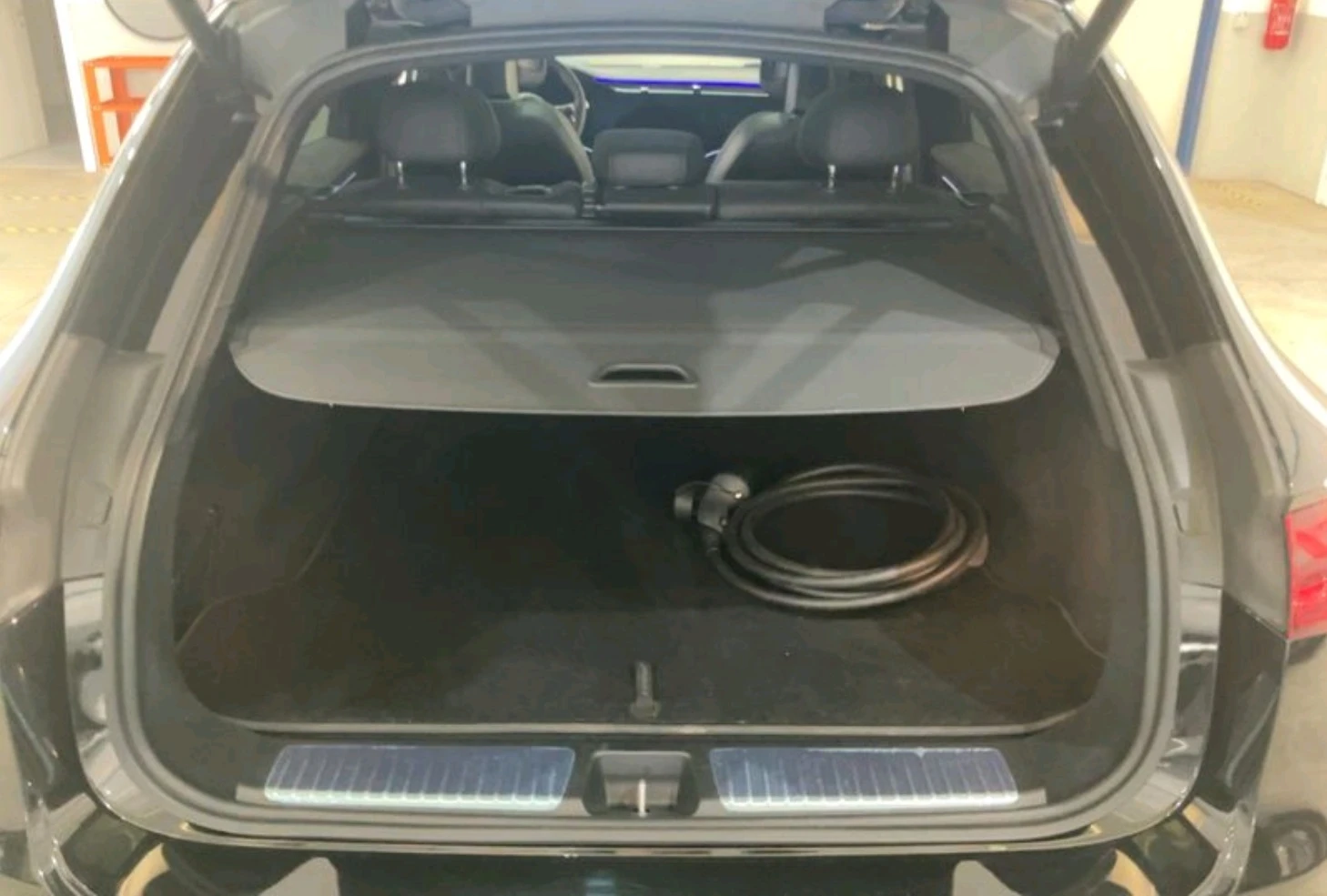 Mercedes-Benz EQE SUV 500 4matic AMG, снимка 16 - Автомобили и джипове - 54855477