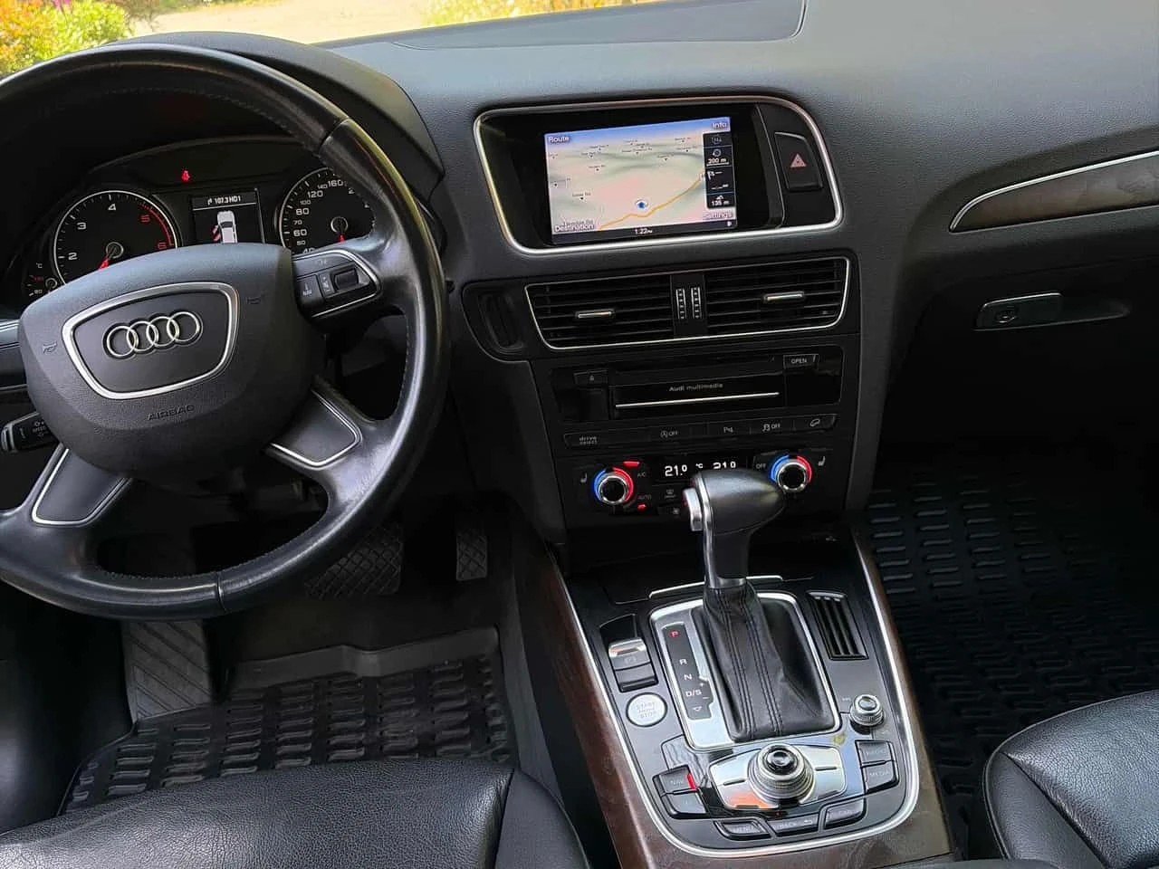 Audi Q5 * 3.0L TDI Progressiv* АВТОКРЕДИТ * , снимка 9 - Автомобили и джипове - 54952349