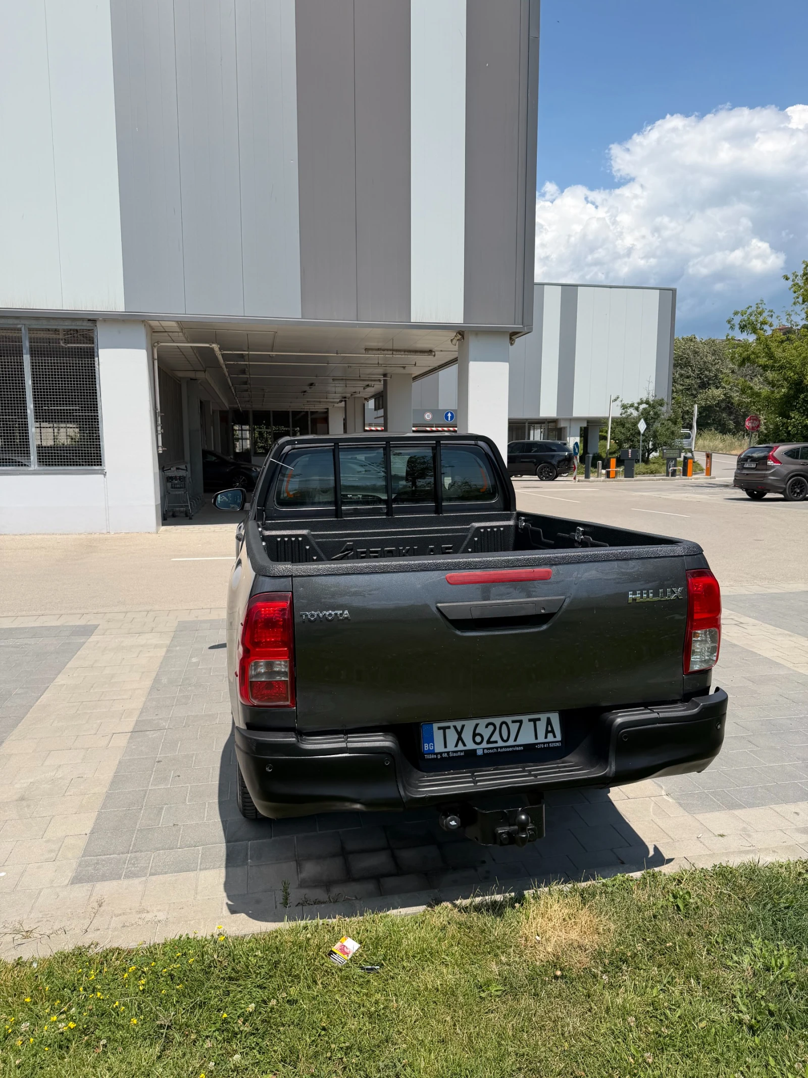 Toyota Hilux  2.4 D-4D   150 к.с., снимка 3 - Автомобили и джипове - 55187858