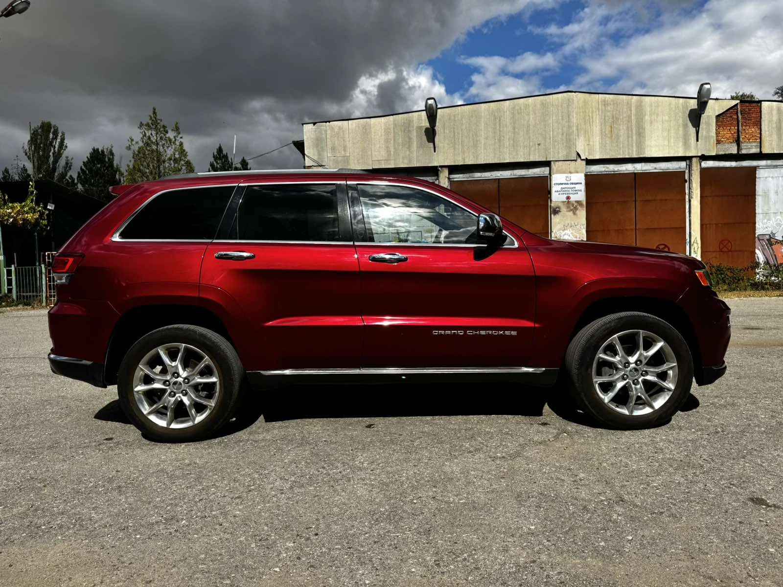 Jeep Grand cherokee, снимка 6 - Автомобили и джипове - 56377410