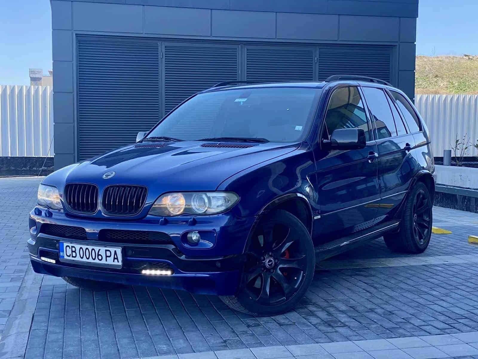 BMW X5 4.8 IS Карбон Уникат, снимка 2 - Автомобили и джипове - 55831104
