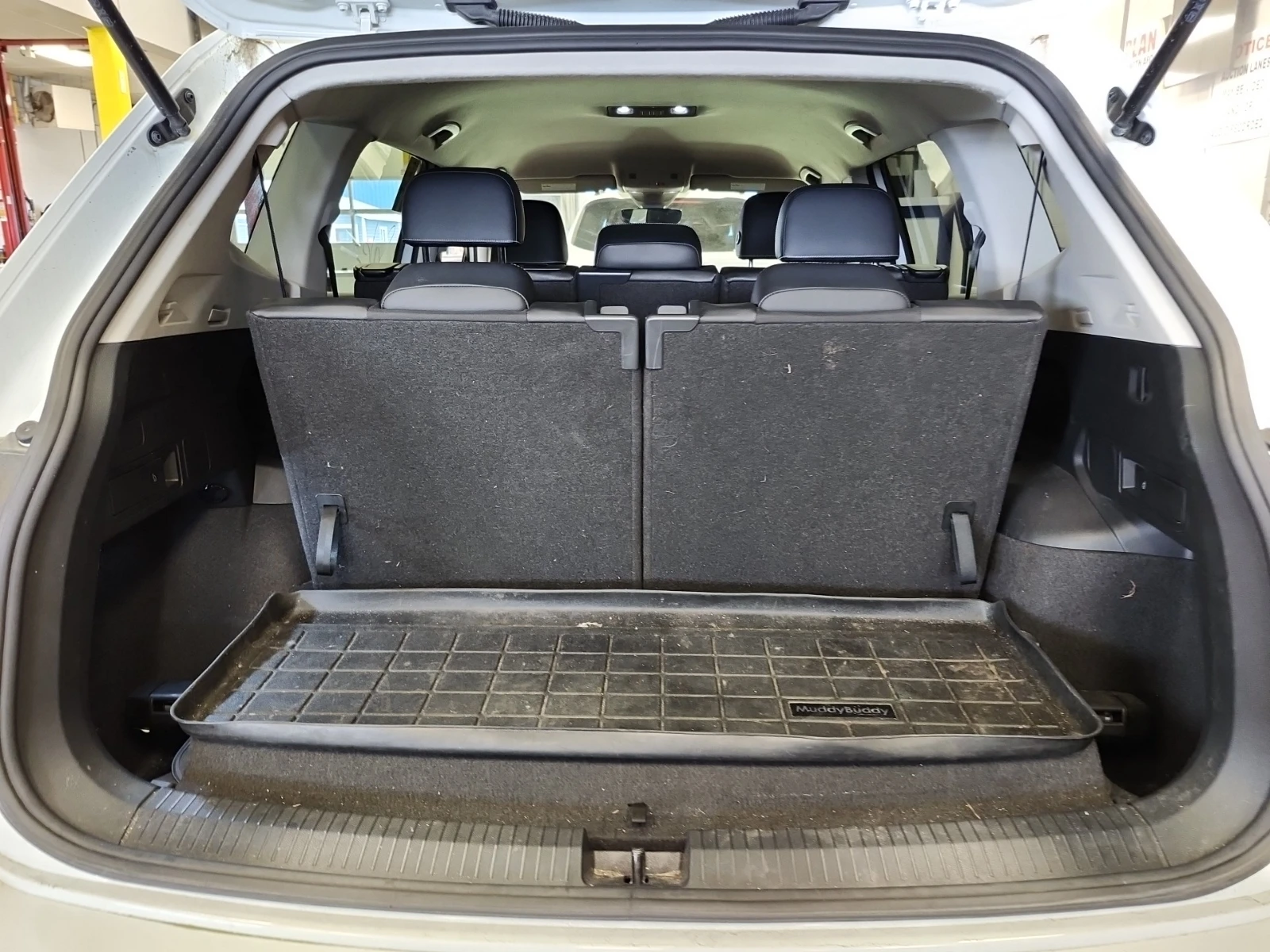 VW Tiguan Comfortline / АВТОКРЕДИТ, снимка 13 - Автомобили и джипове - 56011446