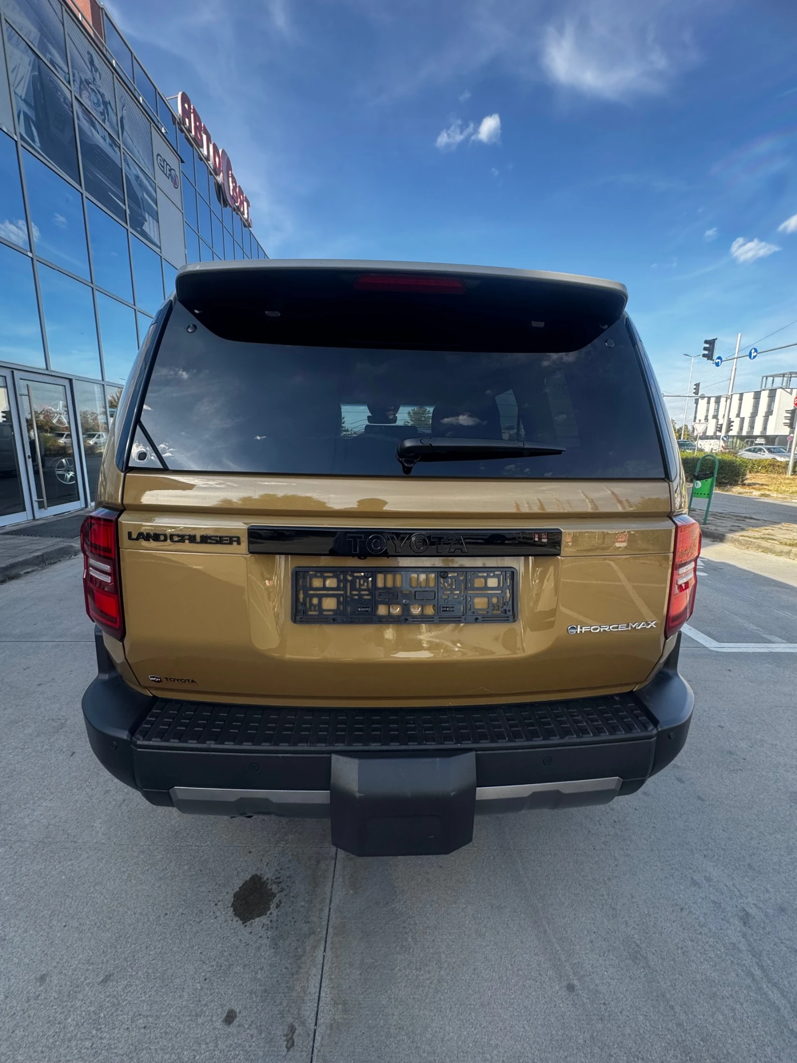 Toyota Land cruiser 250 i-FORCE MAX Hybrid, 2025 �. 8007 �� | Mobile.bg � ����������� 5