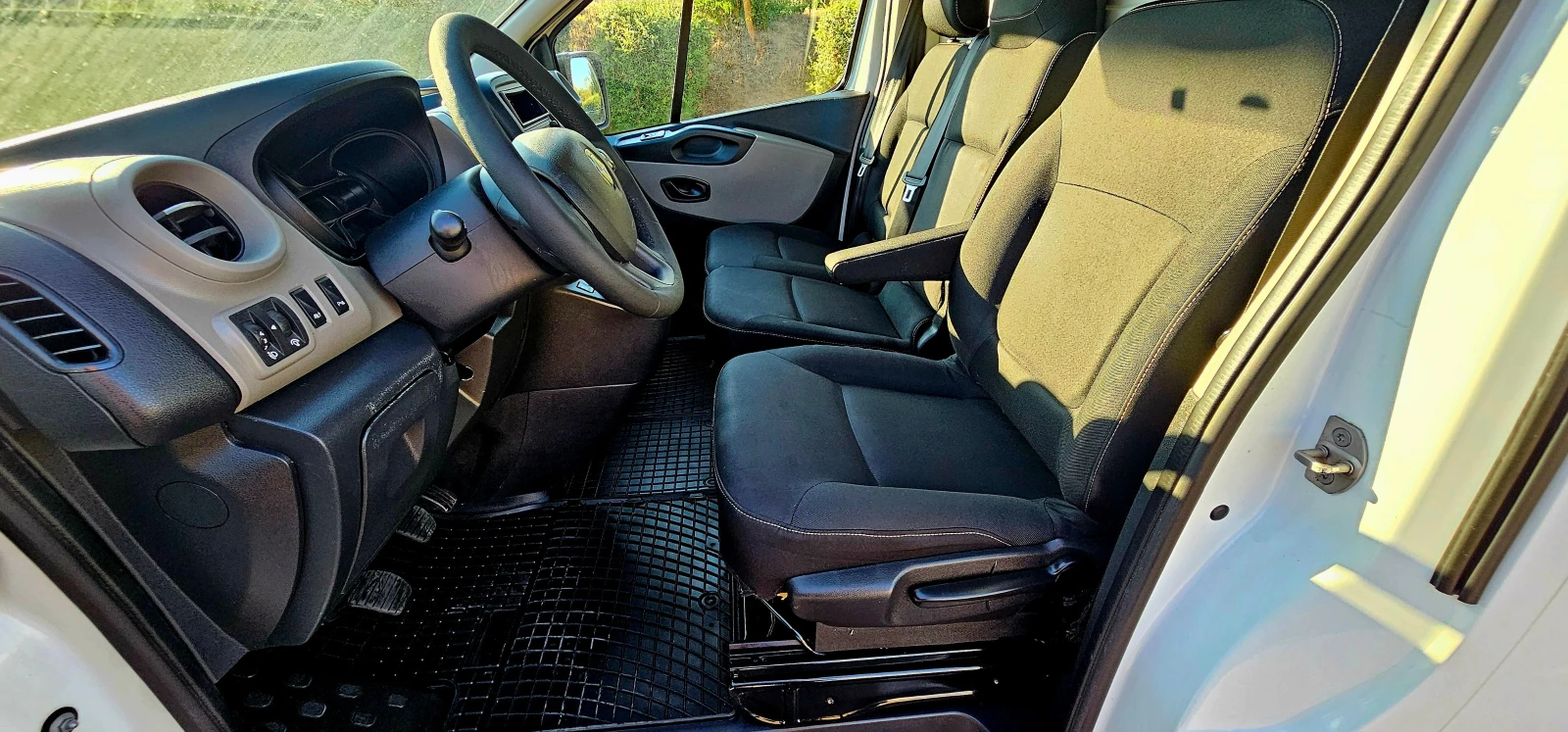 Renault Trafic  1.6   | Mobile.bg � ����������� 12