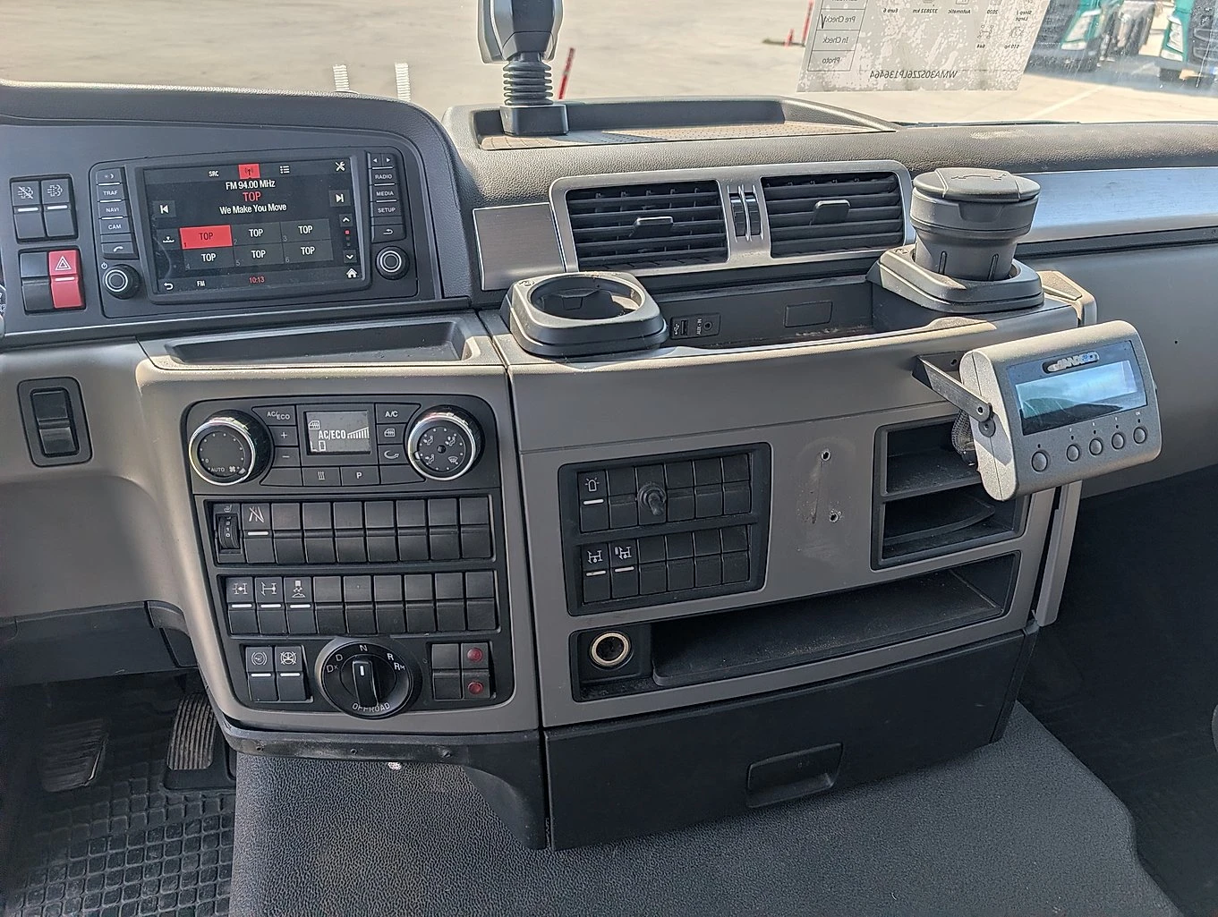 Man Tgs 33.510 ДЪРВАРКА, снимка 10 - Камиони - 54247589