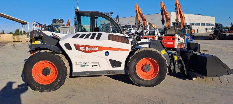Телескопични товарачи Bobcat PF2-TL38.70X КЛИМАТИК