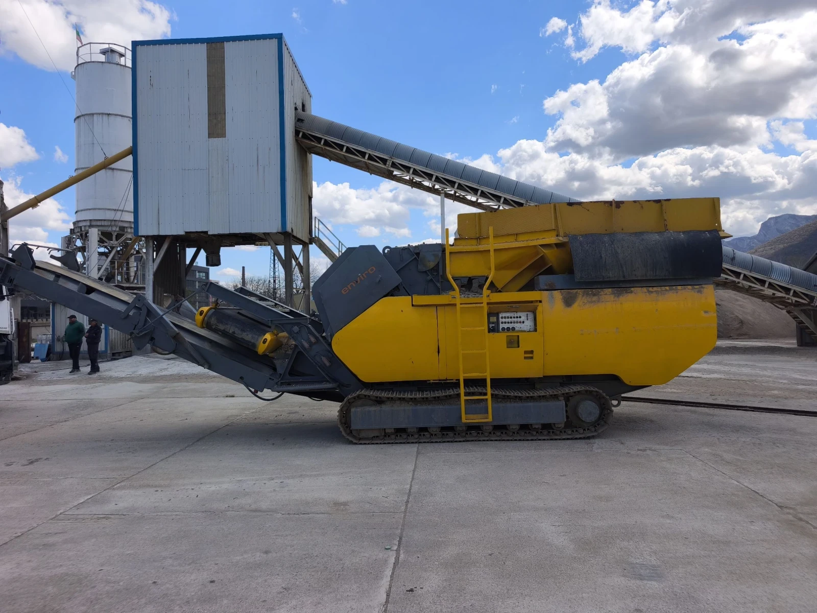 Машини за насипни материали Друга Rubble Master RM70