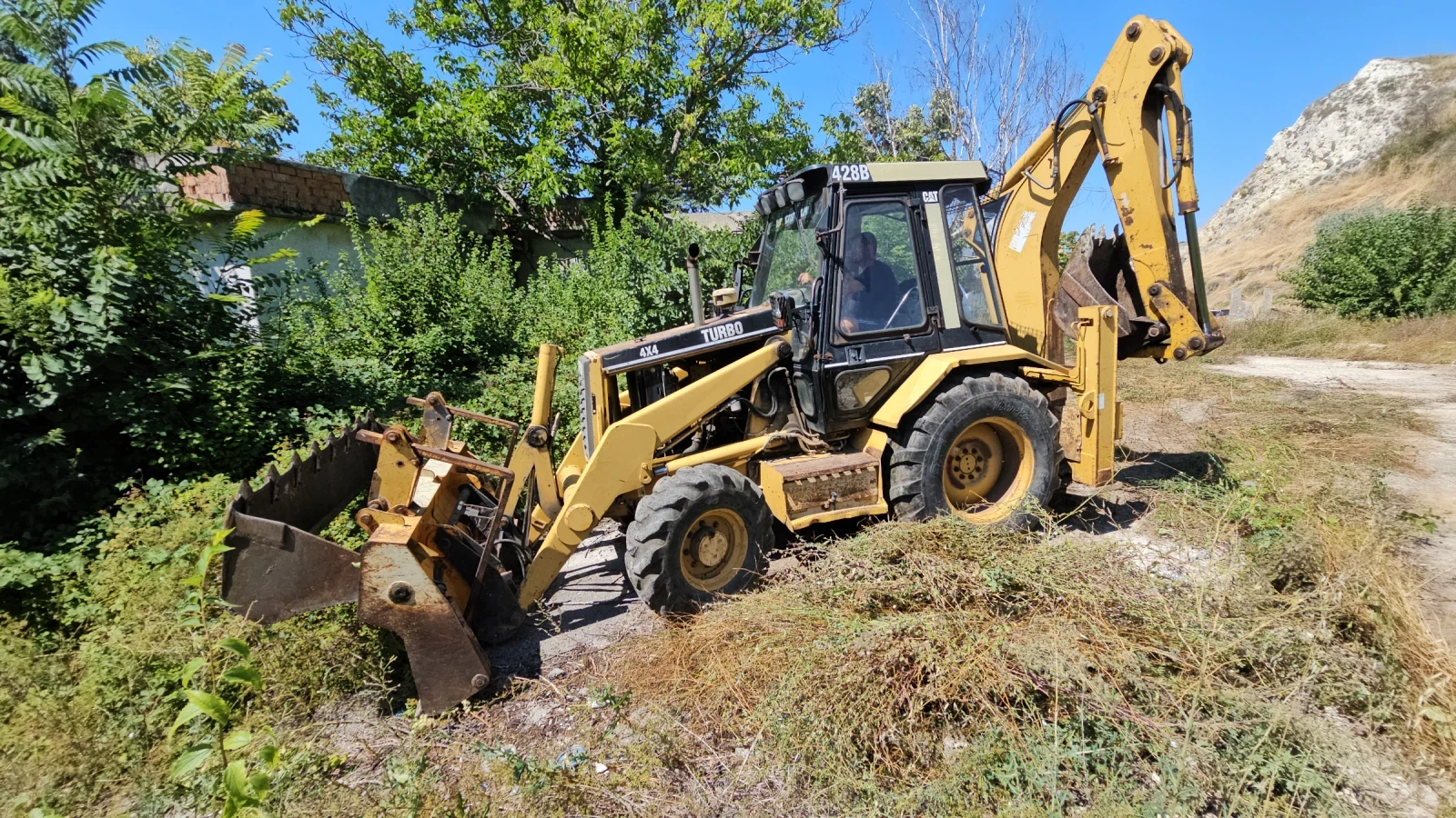 Багер Caterpillar 428B, снимка 3 - Индустриална техника - 55478880