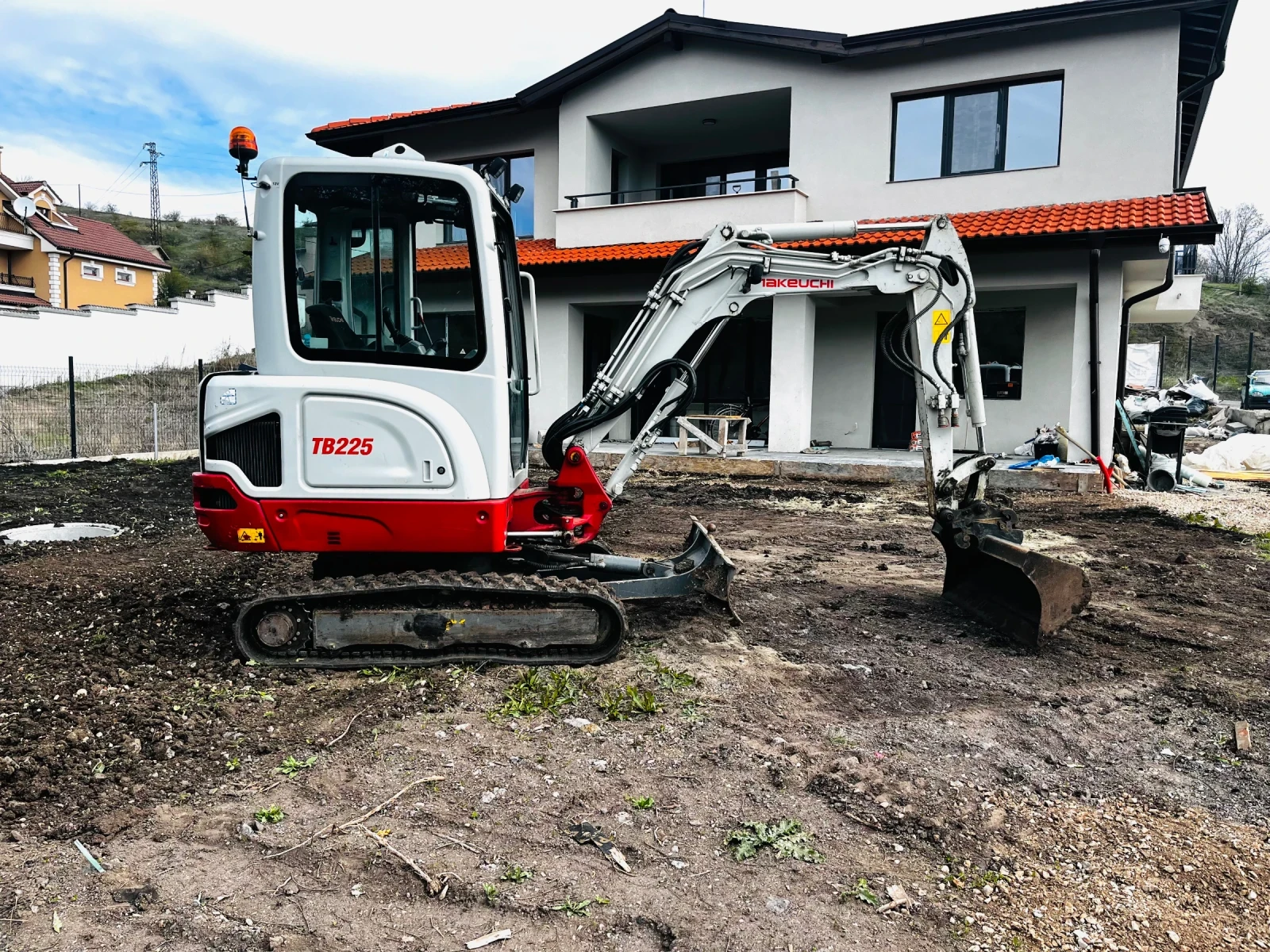 Багер Takeuchi TB225 Наличен 