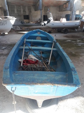 Лодка Собствено производство, снимка 3 - Воден транспорт - 45241904