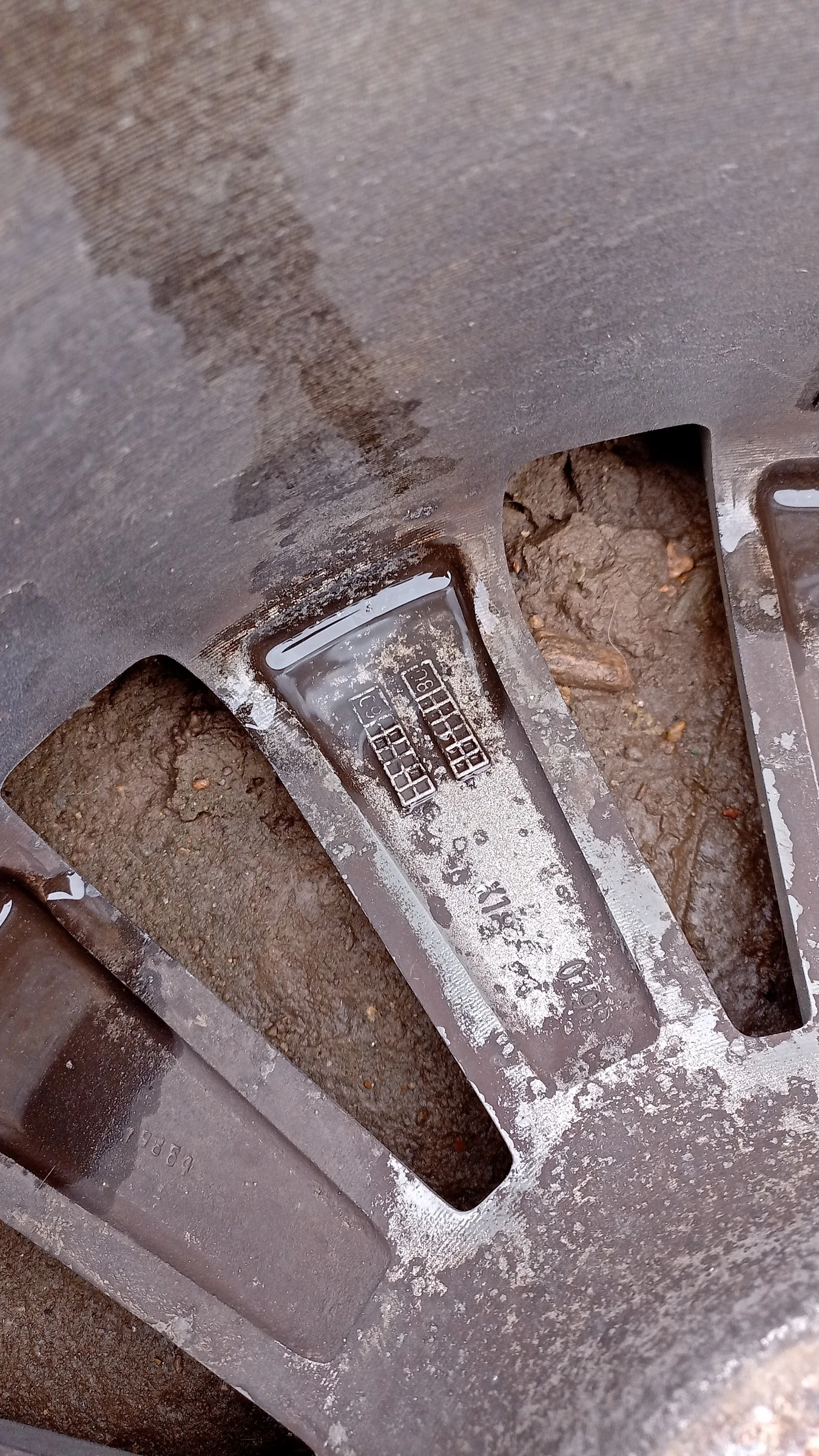    235/45R18 | Mobile.bg   5