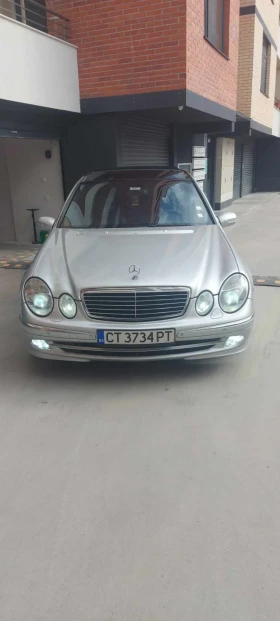 Mercedes-Benz E 270 CDI, снимка 1