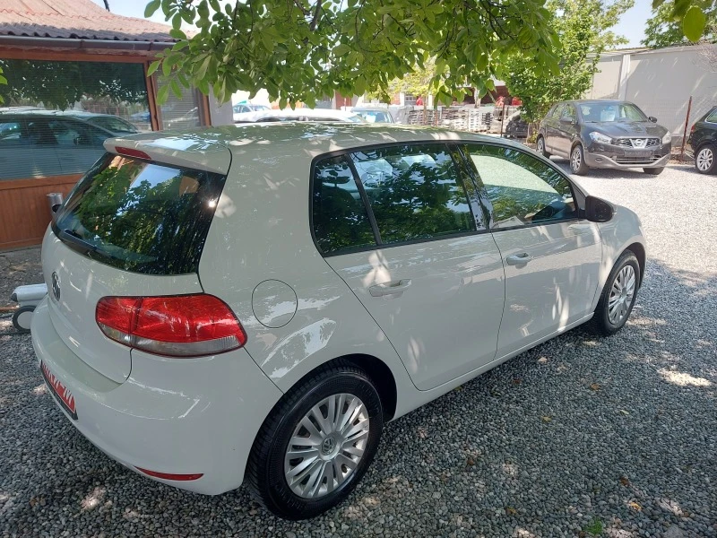 VW Golf 1.6TDI, снимка 6 - Автомобили и джипове - 40893384