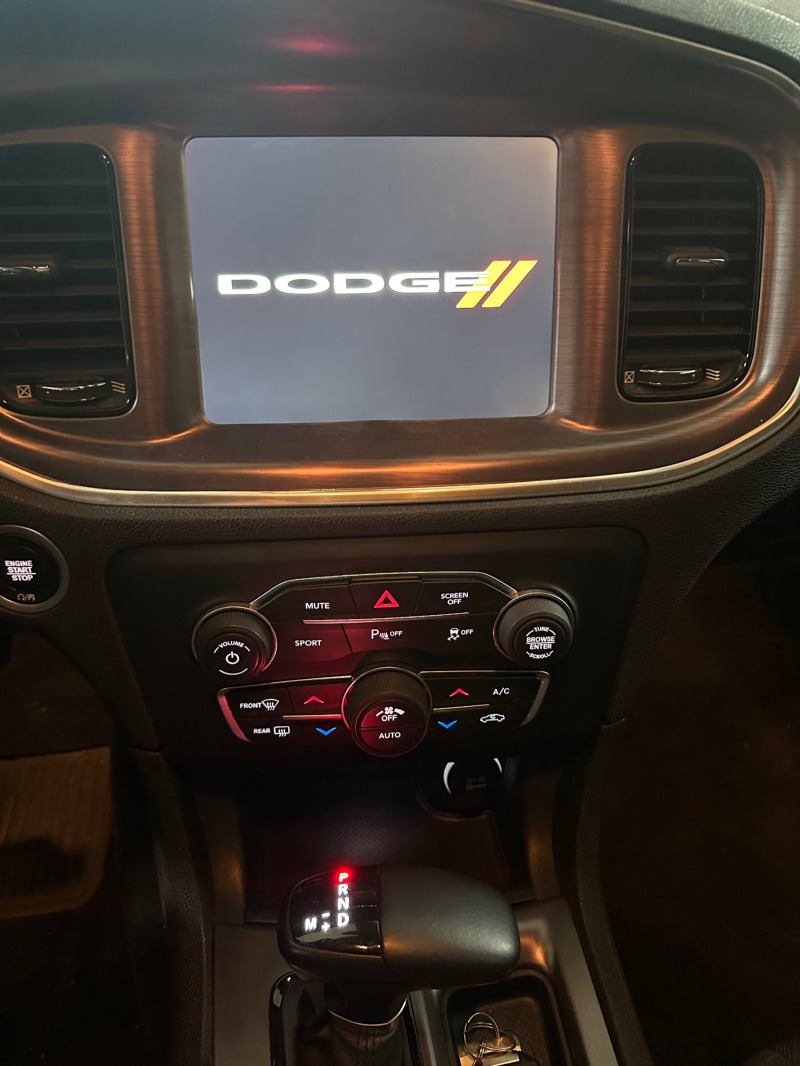 Dodge Charger 5.7 RT, снимка 14 - Автомобили и джипове - 45813597