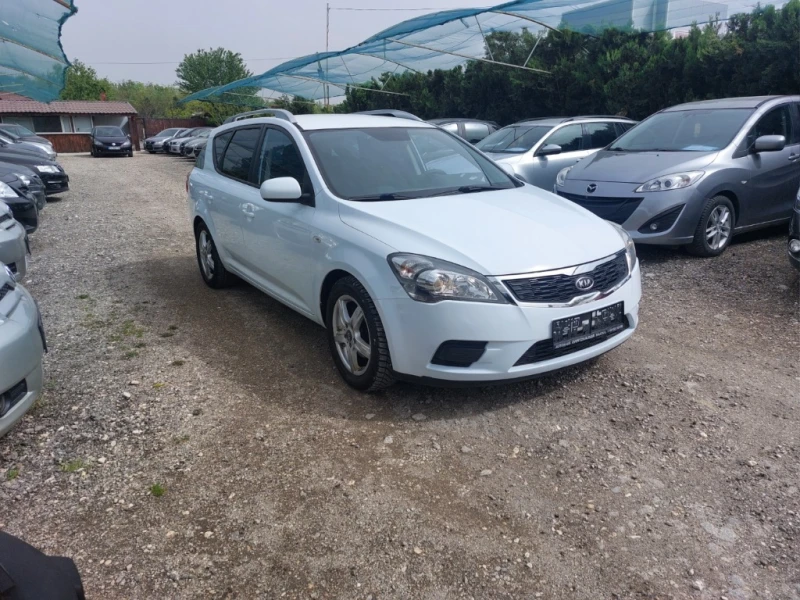 Kia Ceed, снимка 2 - Автомобили и джипове - 46989699