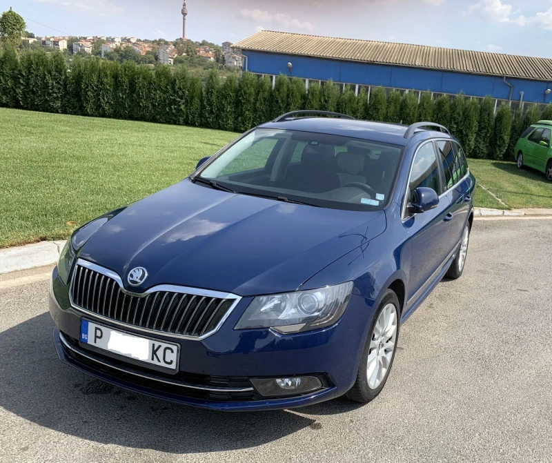 Skoda Superb Superb Mk II Facelift Kombi - модел 2014, снимка 1 - Автомобили и джипове - 47576935