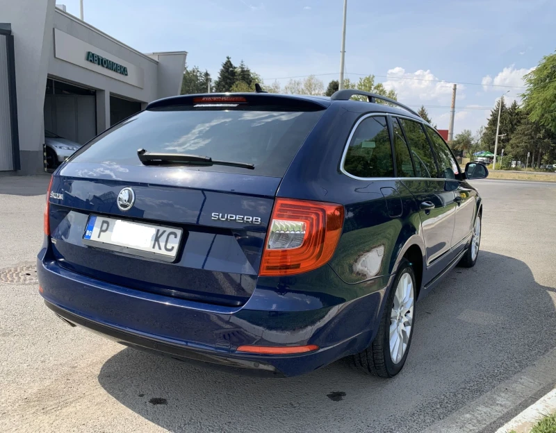 Skoda Superb Superb Mk II Facelift Kombi - модел 2014, снимка 2 - Автомобили и джипове - 47576935