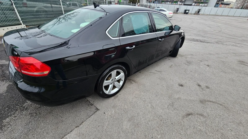 VW Passat, снимка 5 - Автомобили и джипове - 48203573